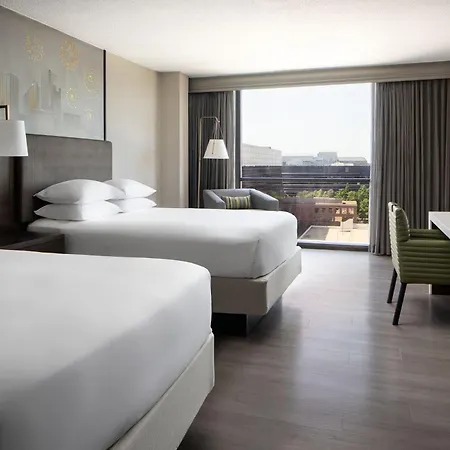 Dallas-Addison Marriott Quorum By The Galleria